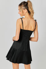 Sweetheart Neckline Pleats Mini Dress