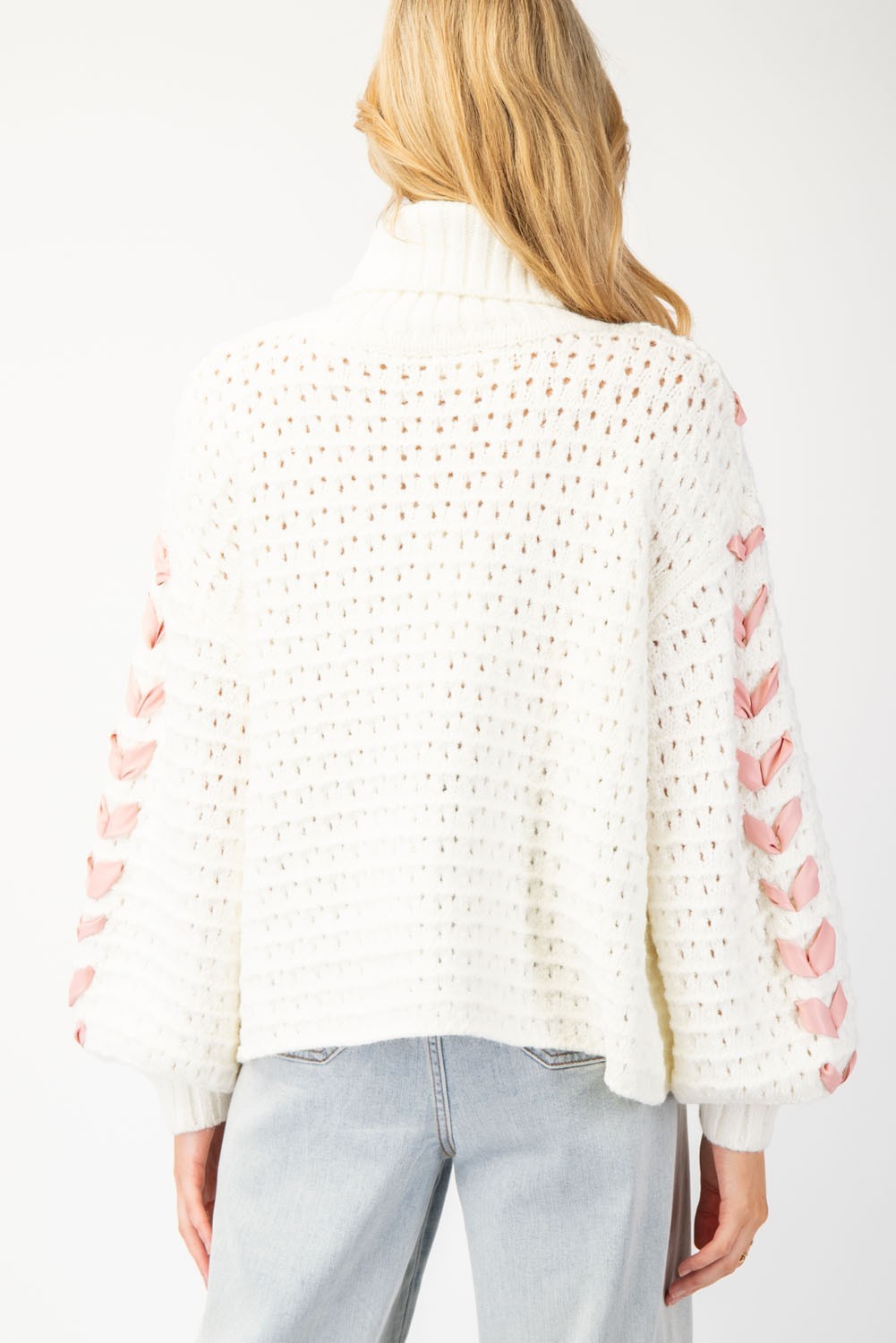 Bow Lace Point Turtle Neck Sweater