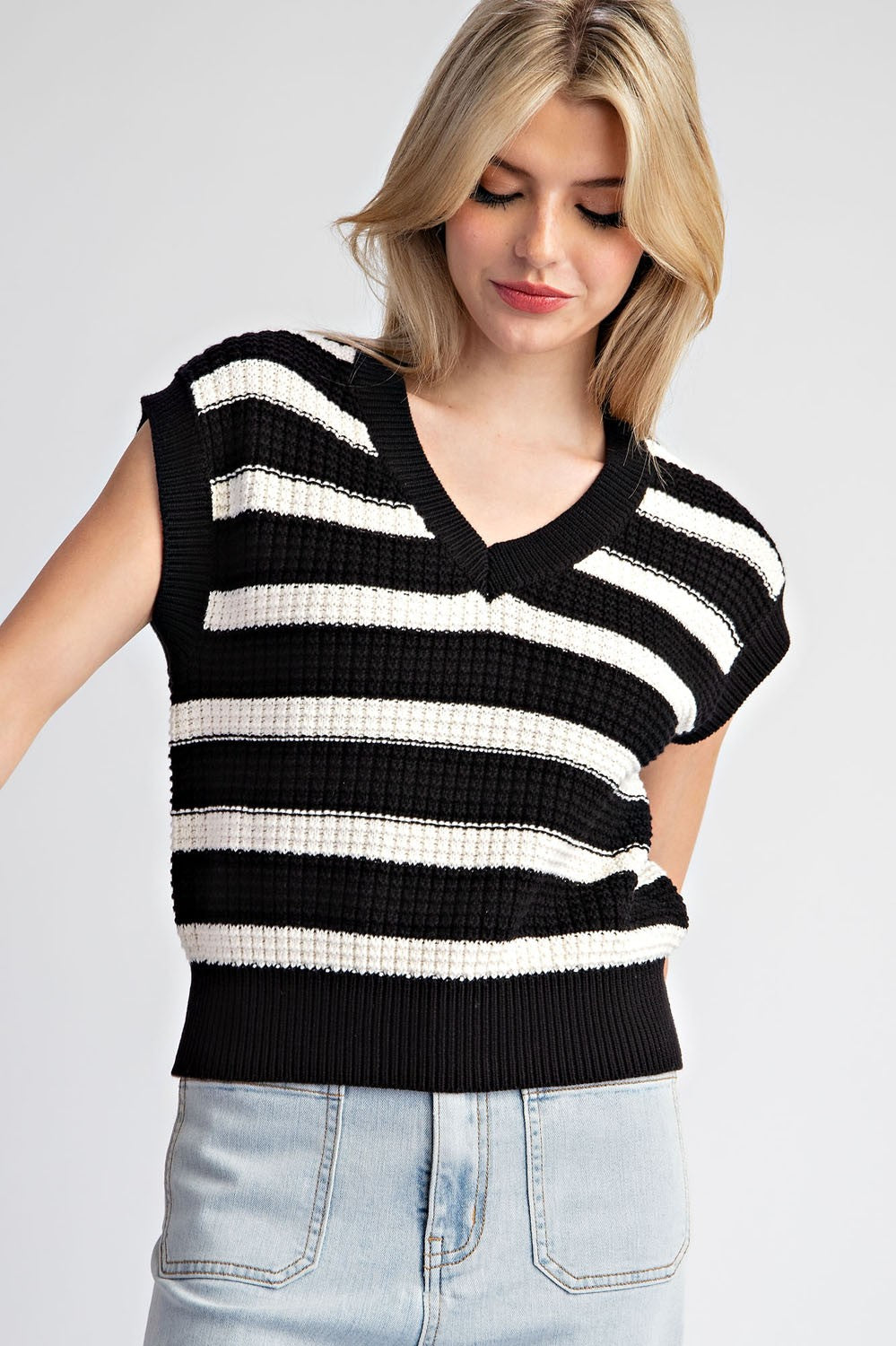 Striped Sleevless Knit Sweater Vest