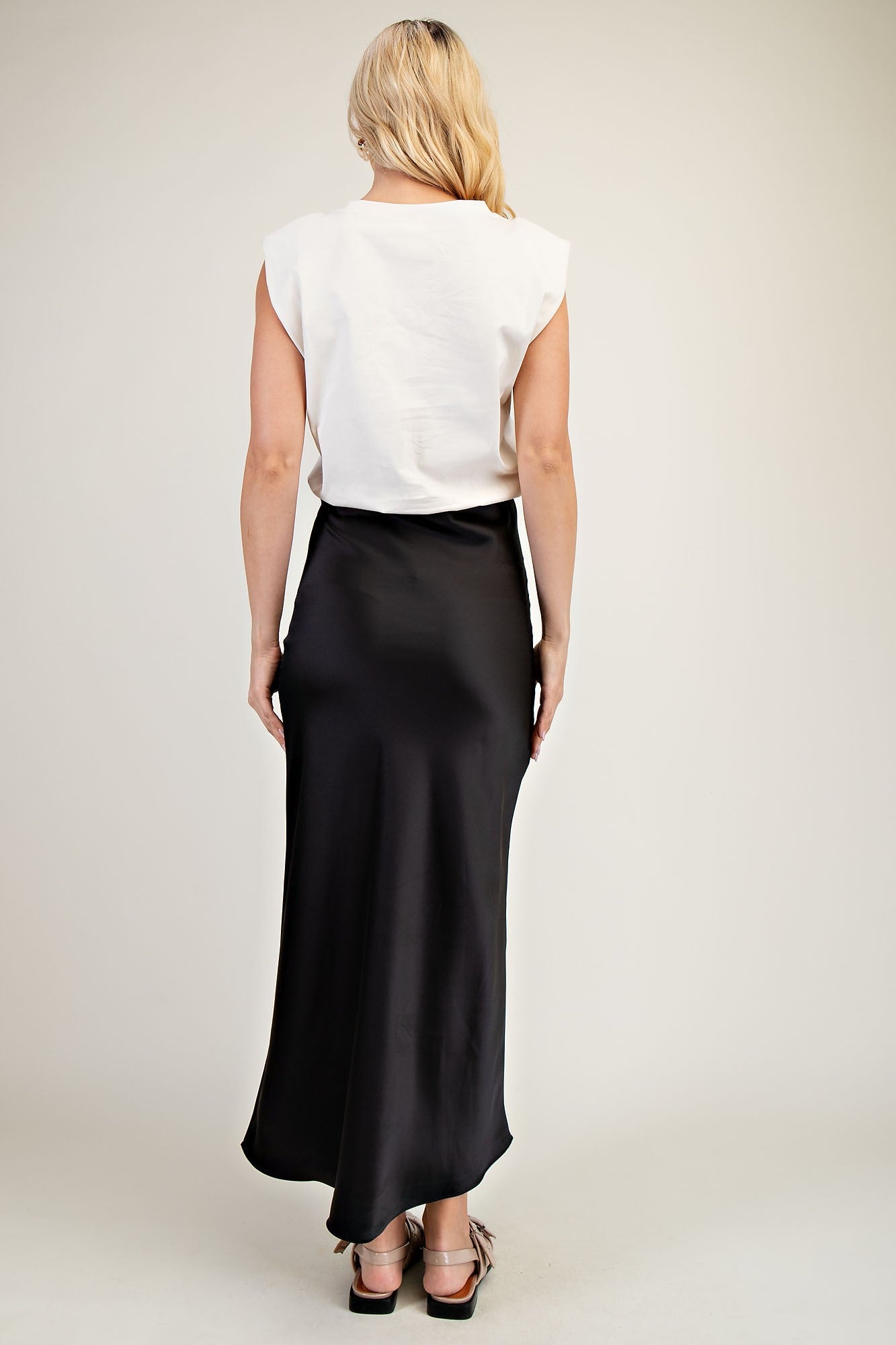 Contrasting Sleeveless Midi Dress