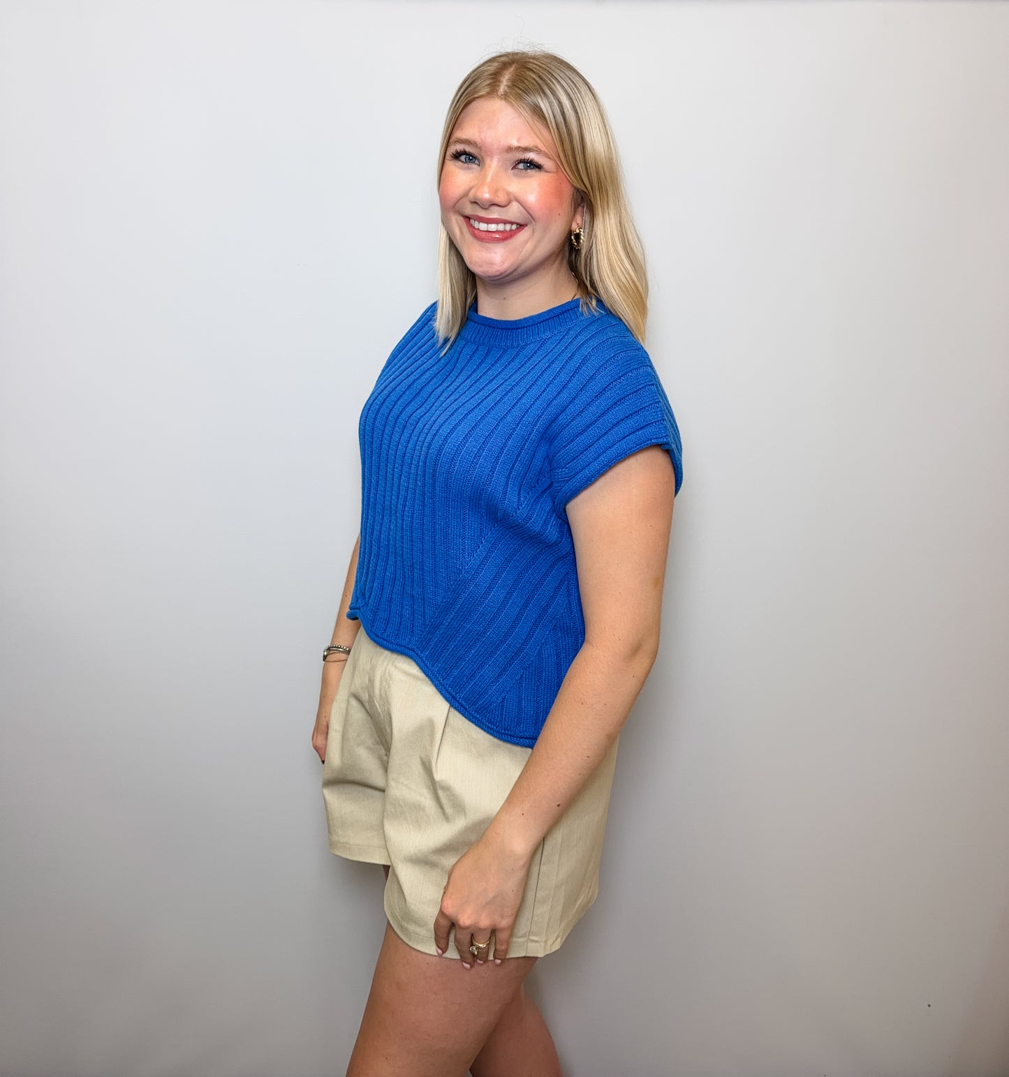 Round Neck Extended Sleeve Sweater Top