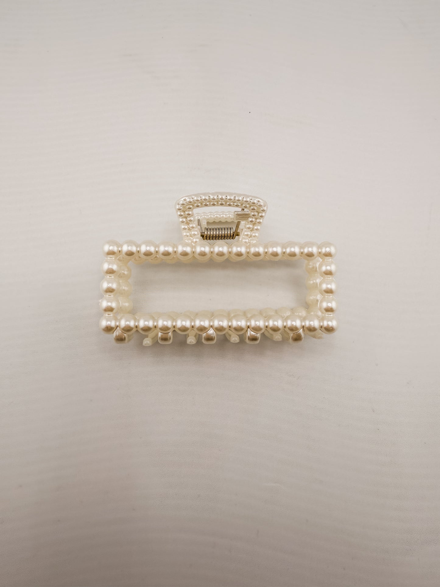 Pearl Hair Claw Clips