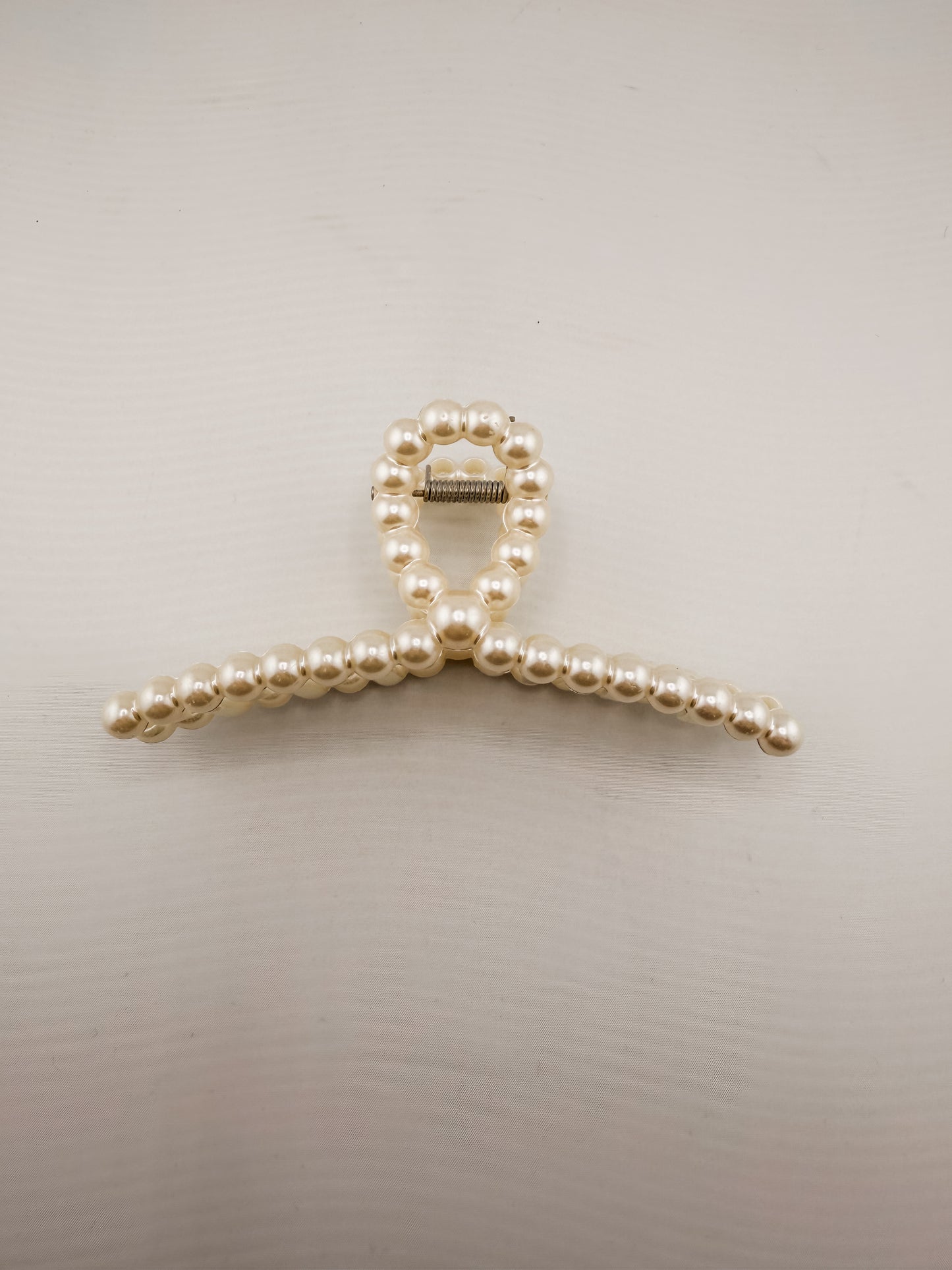 Pearl Hair Claw Clips