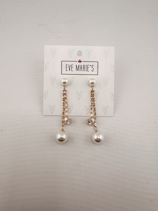 Drop Pearls Earring
