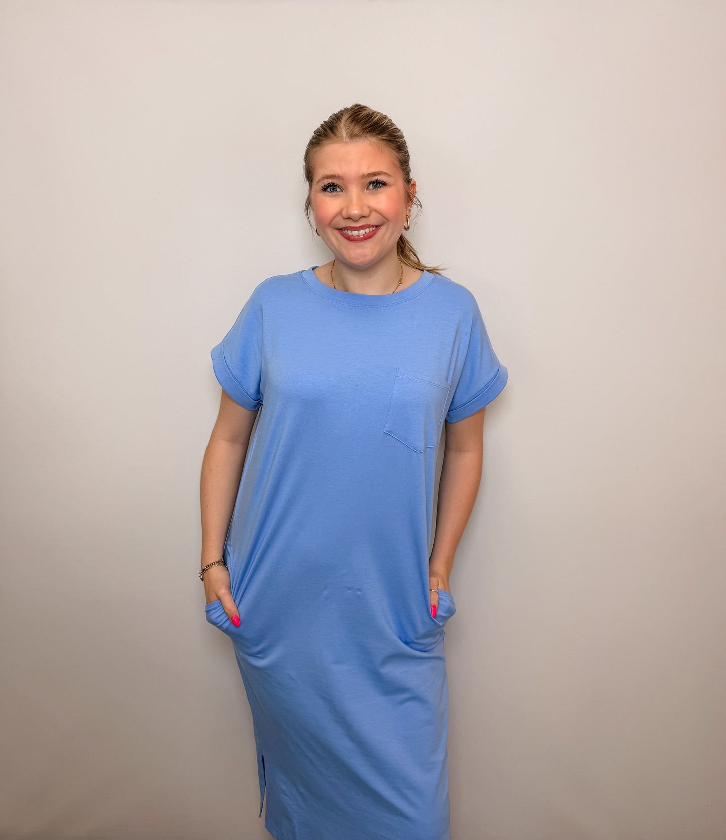 Round Neck Short Sleeve Midi Dress