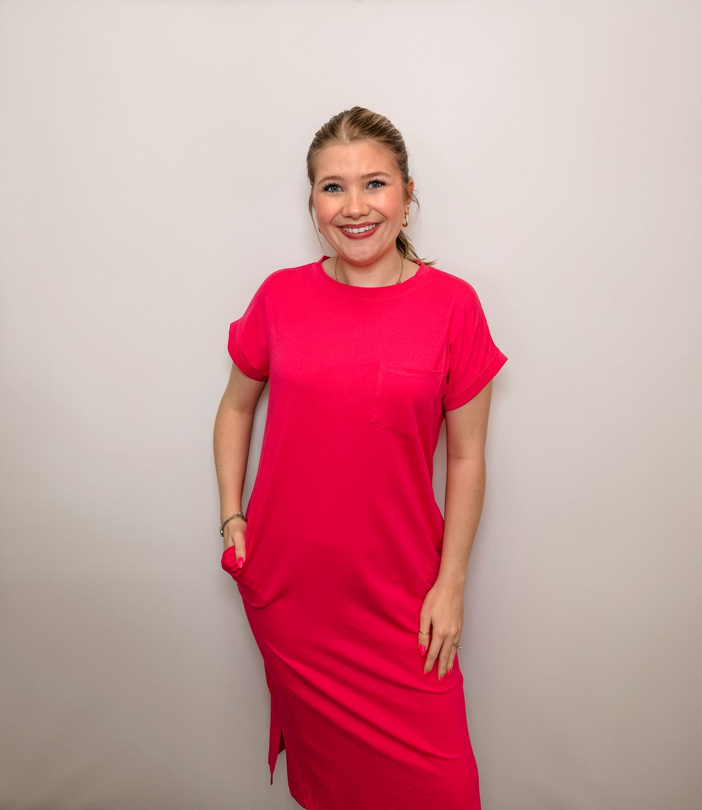 Round Neck Short Sleeve Midi Dress