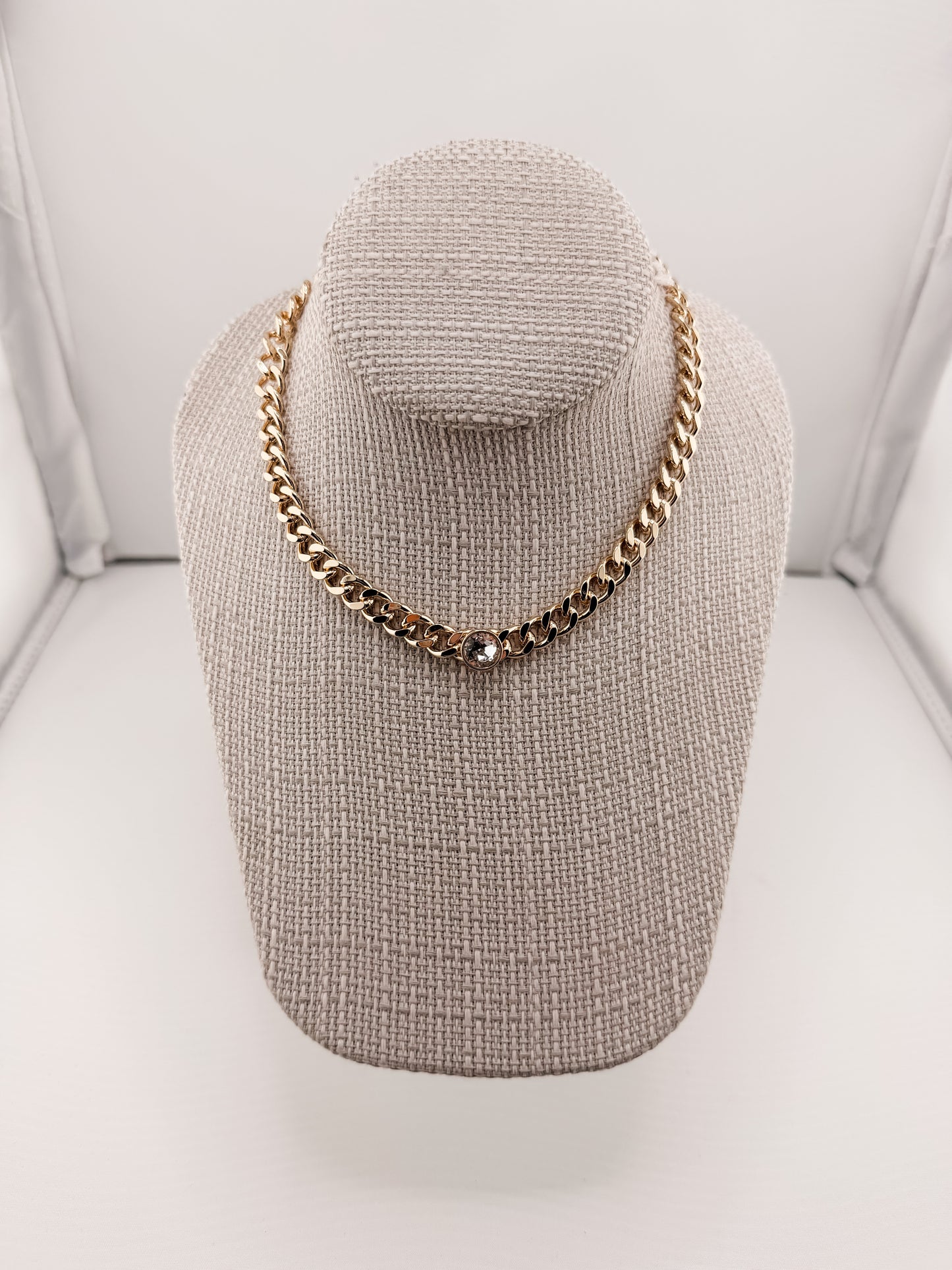 Curb Chain with Circle Crystal Necklace