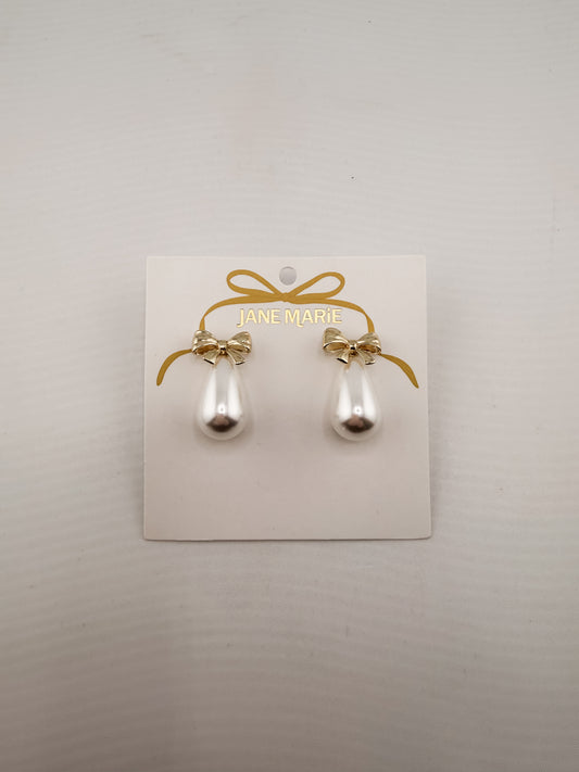 Gold Bow Earring with Pearl Teardrop