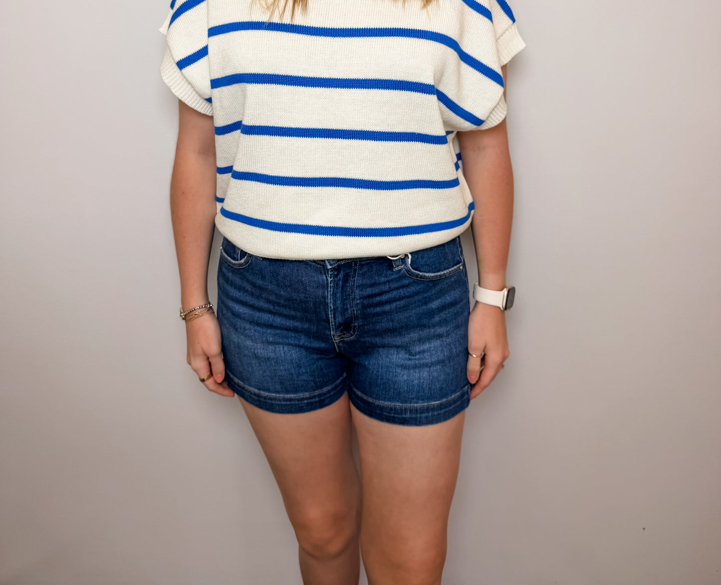 Risen - High Rise Side Slit Basic Shorts