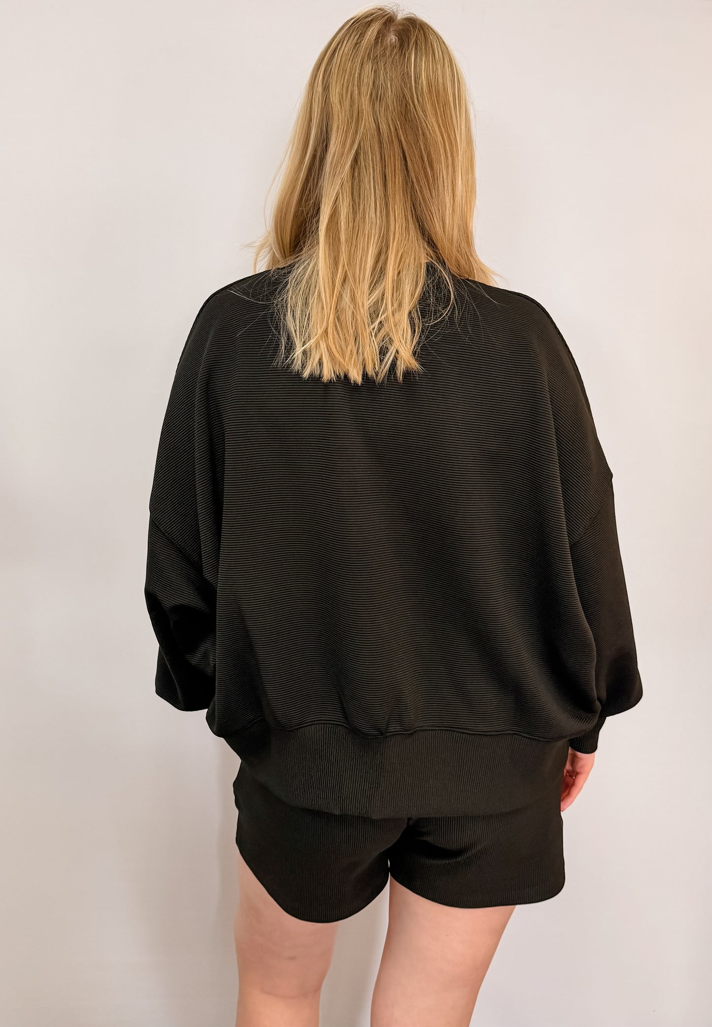 Ribbed Round Neck Pullover & Shorts Set