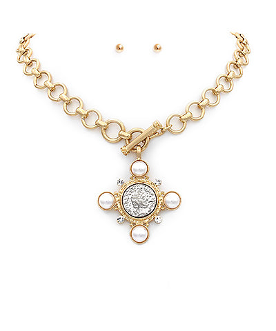Pearl Coin Toggle Chain Necklace