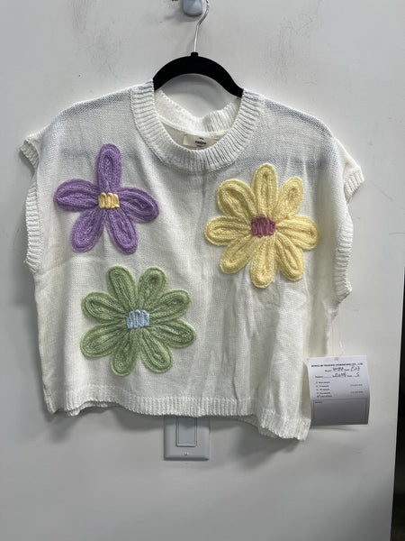 Flower Detail Round Neck Sleeveless Knit Sweater