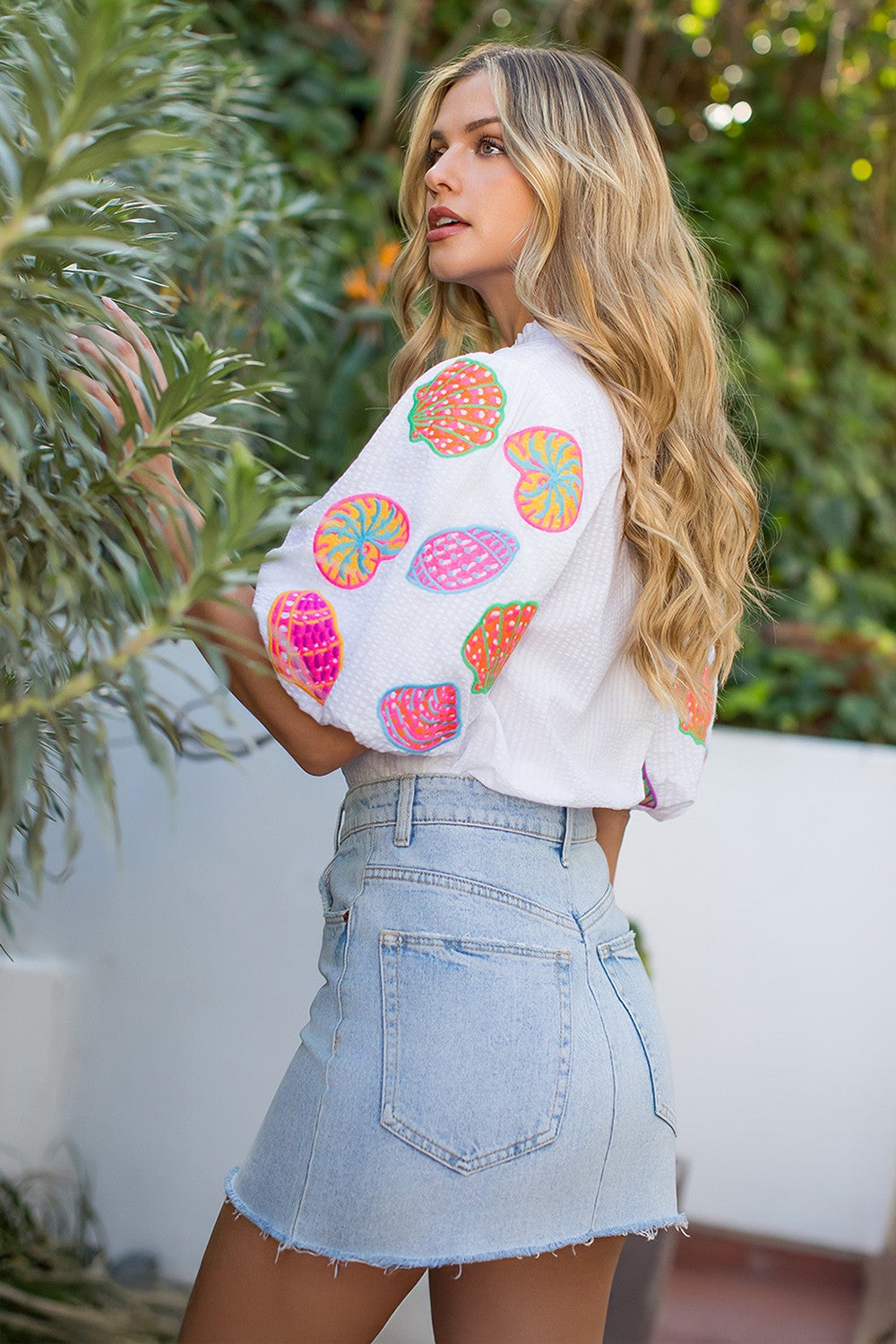 Embroidered Puff Sleeve Top