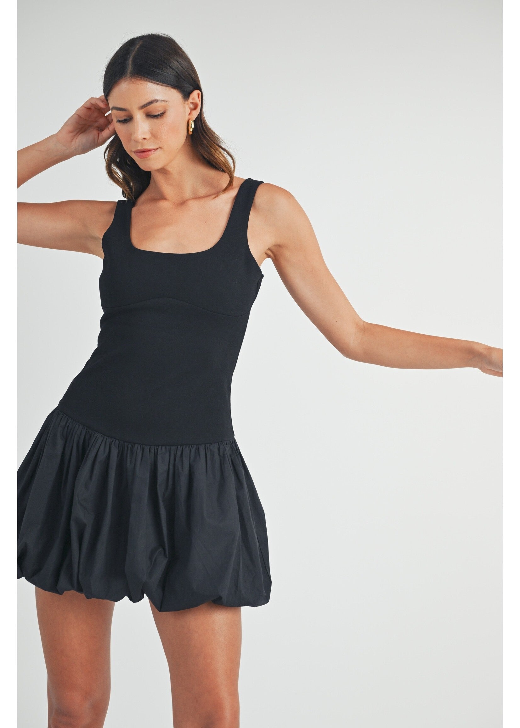 Marithe☆25SS W BUBBLE HEM SLEEVELESS DRESS (2color) 12559201_2642091.jpg