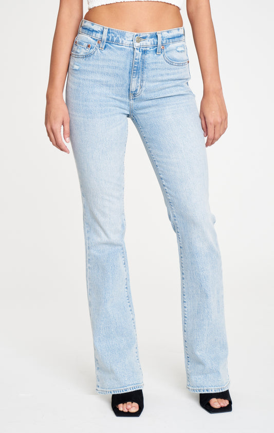 Daze- Covergirl Mid-Rise Flare Leg Bootcut Jeans